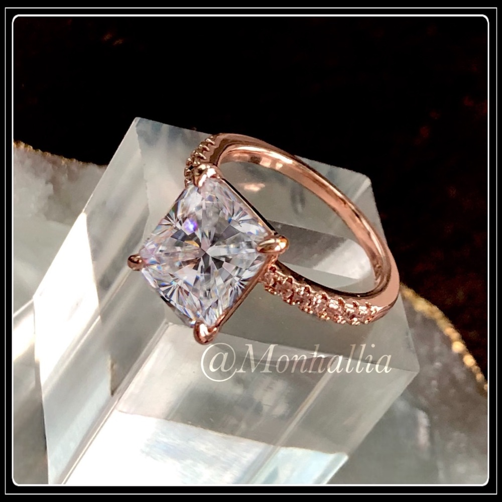 NEW SIMULATED DIAMOND EMERALD CUT PRINCESS ROSE GOLD RING - Picture 4 of 6
